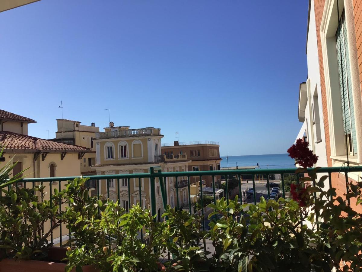Ostia Bed And Beach Ngoại thất bức ảnh